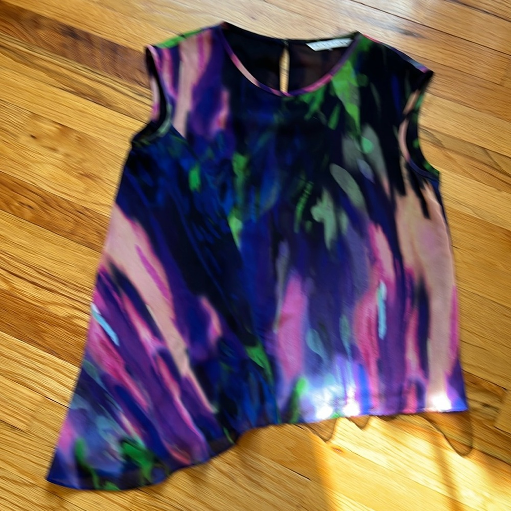 Trina Turk beautiful lined 100% silk lined Asymmetrical Hem